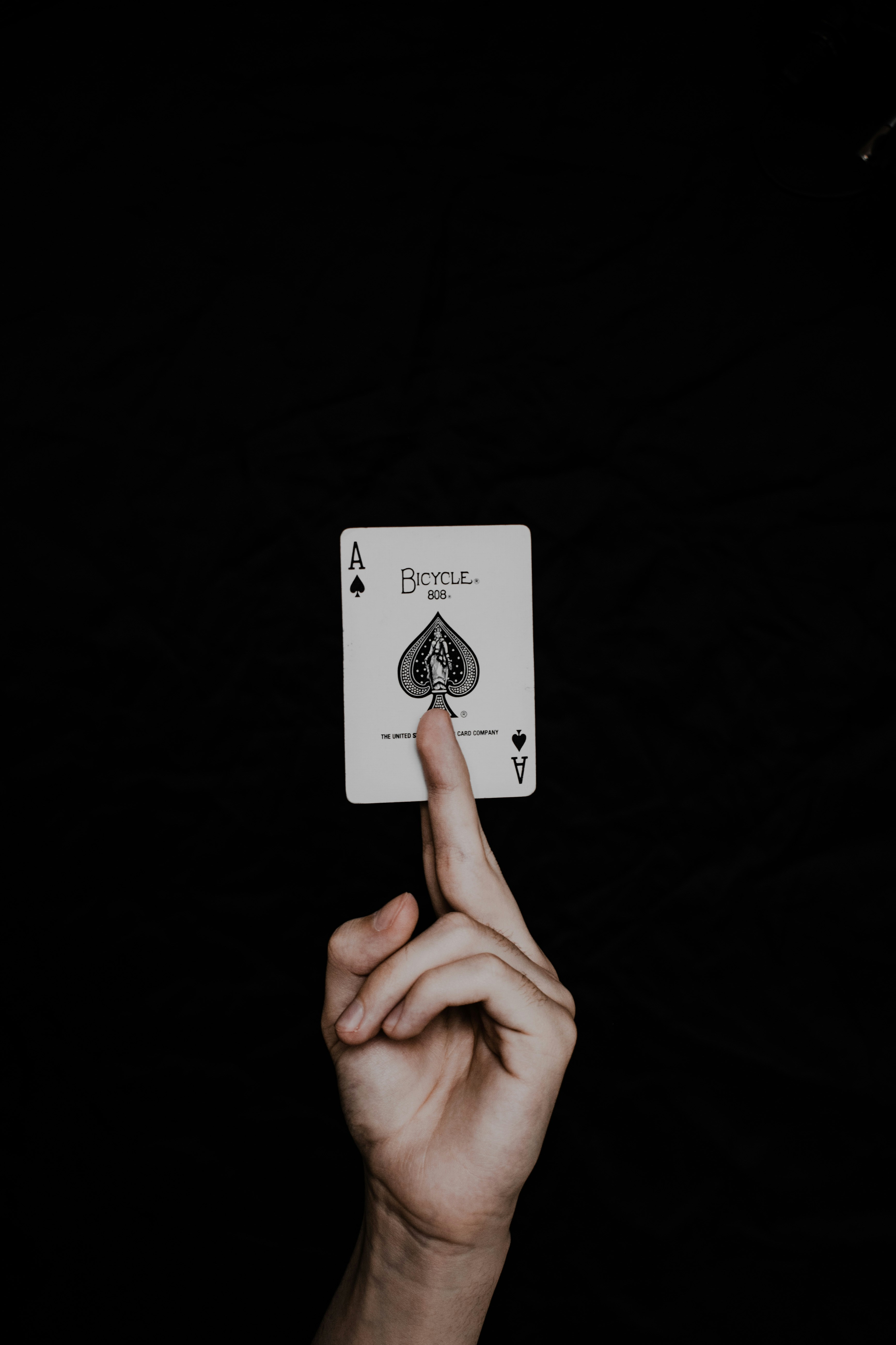 How to play Euchre